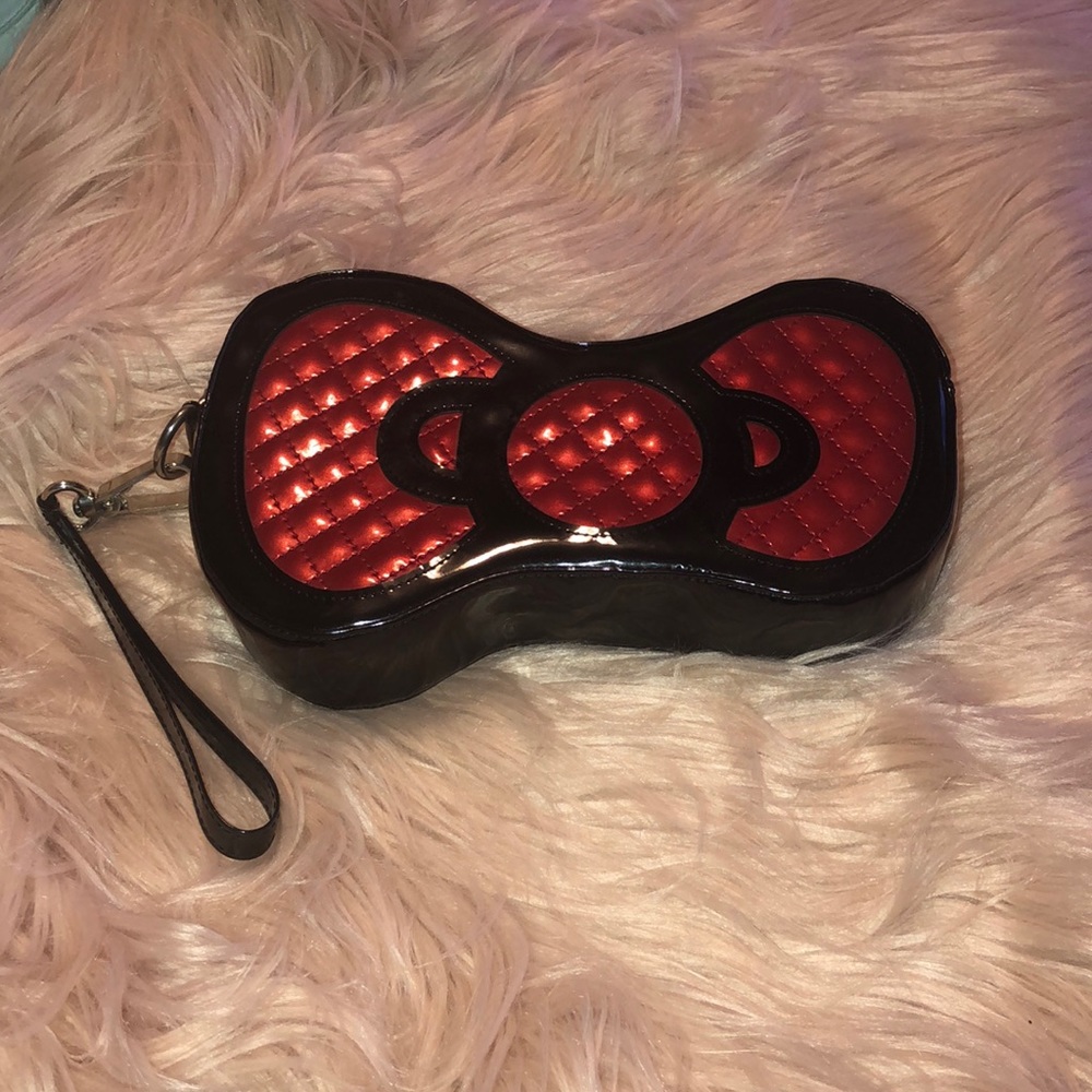 loungefly Sanrio Hello Kitty Bow Clutch Bag